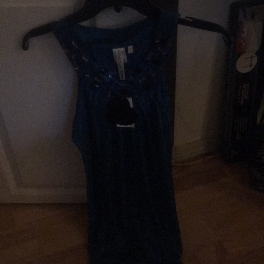 Shirt - Picture 4 of 5